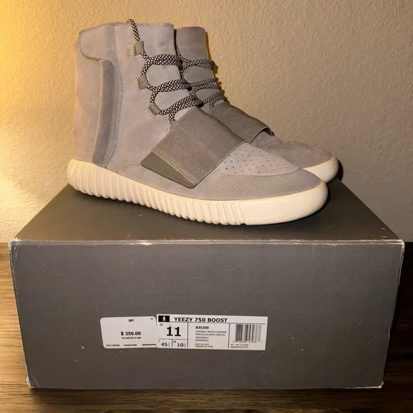 Yeezy Boost 750 ‘OG’ (Grey/Size 11)